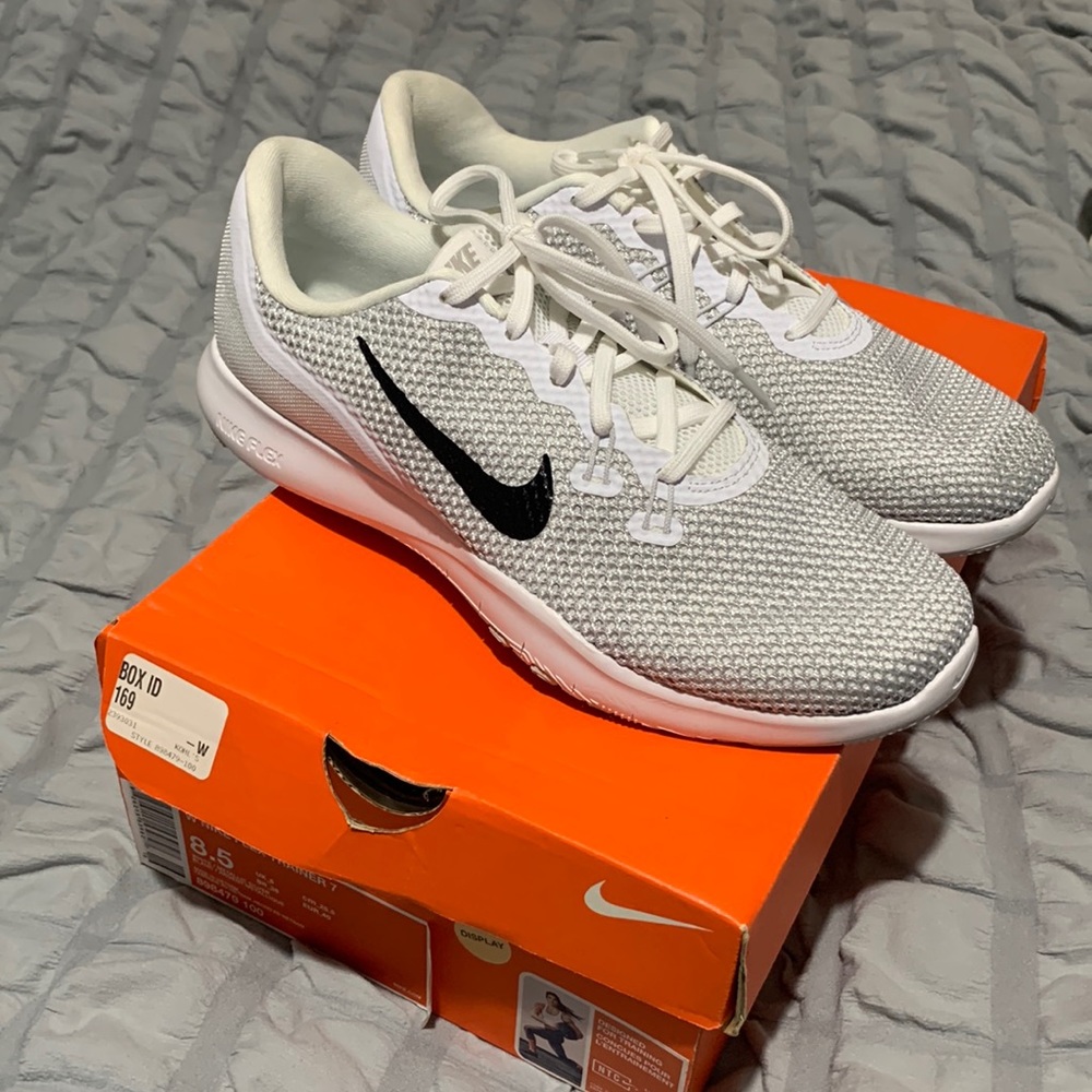 Nikes flex trainer 7